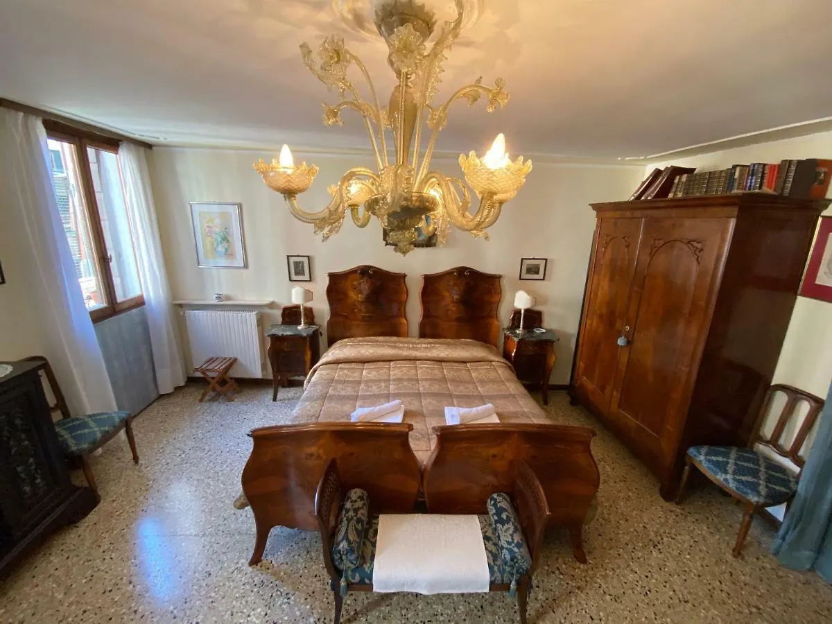 **  Ca' Orfeo Bed & Breakfast Venice Italy